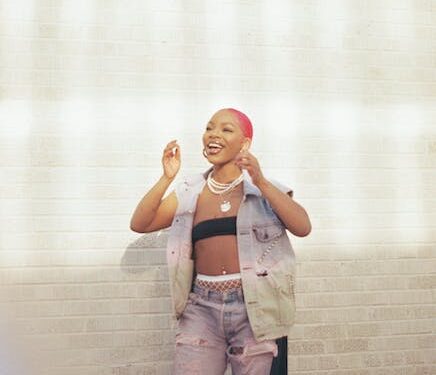 How to Re-Style Old Clothes for a Fresh Look