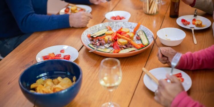 The Benefits of Eating Organic Foods 1 The Benefits of Eating Organic Foods