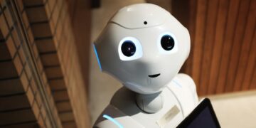 The Future of Political Parties: Adaptation and Evolution in the Digital Age