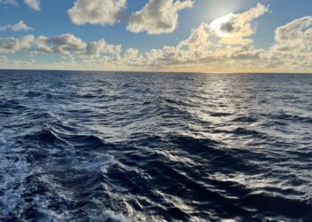 How Climate Change is Impacting Our Oceans 6 How Climate Change is Impacting Our Oceans