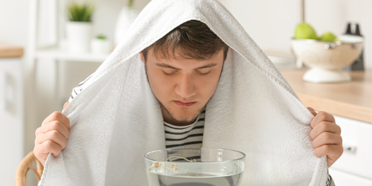 Natural Remedies for Sore Throat: Honey, Salt Water Gargle, and Herbal Remedies