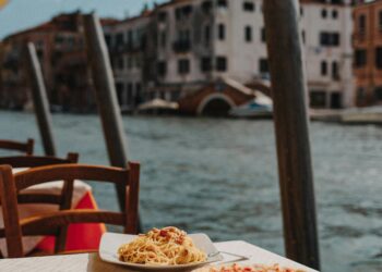 14 Essential Foods to Try in Rome, Italy 5 14 Essential Foods to Try in Rome, Italy