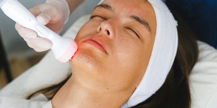 LED Light Therapy: How It Works, Colors, Benefits & Risks