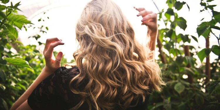 Transform Your Hair with DIY Hair Masks 1 Transform Your Hair with DIY Hair Masks